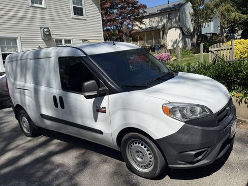Used 2018 RAM ProMaster City Tradesman FWD image 2