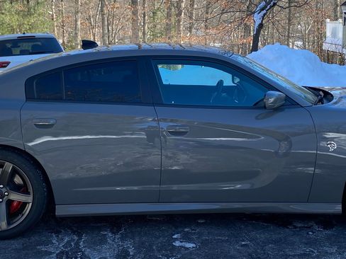 Used 2018 Dodge Charger SRT Hellcat w/ Harman/Kardon Audio Group image 2