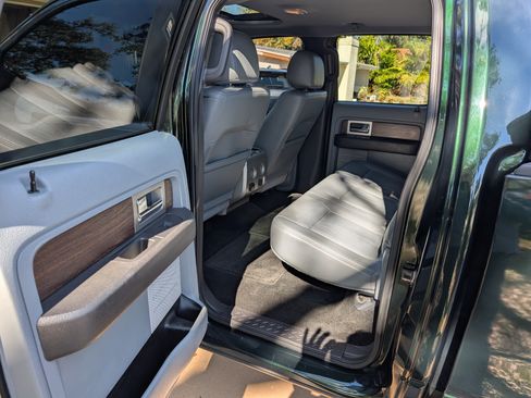 Used 2014 Ford F150 Lariat w/ Equipment Group 501A Mid image 9