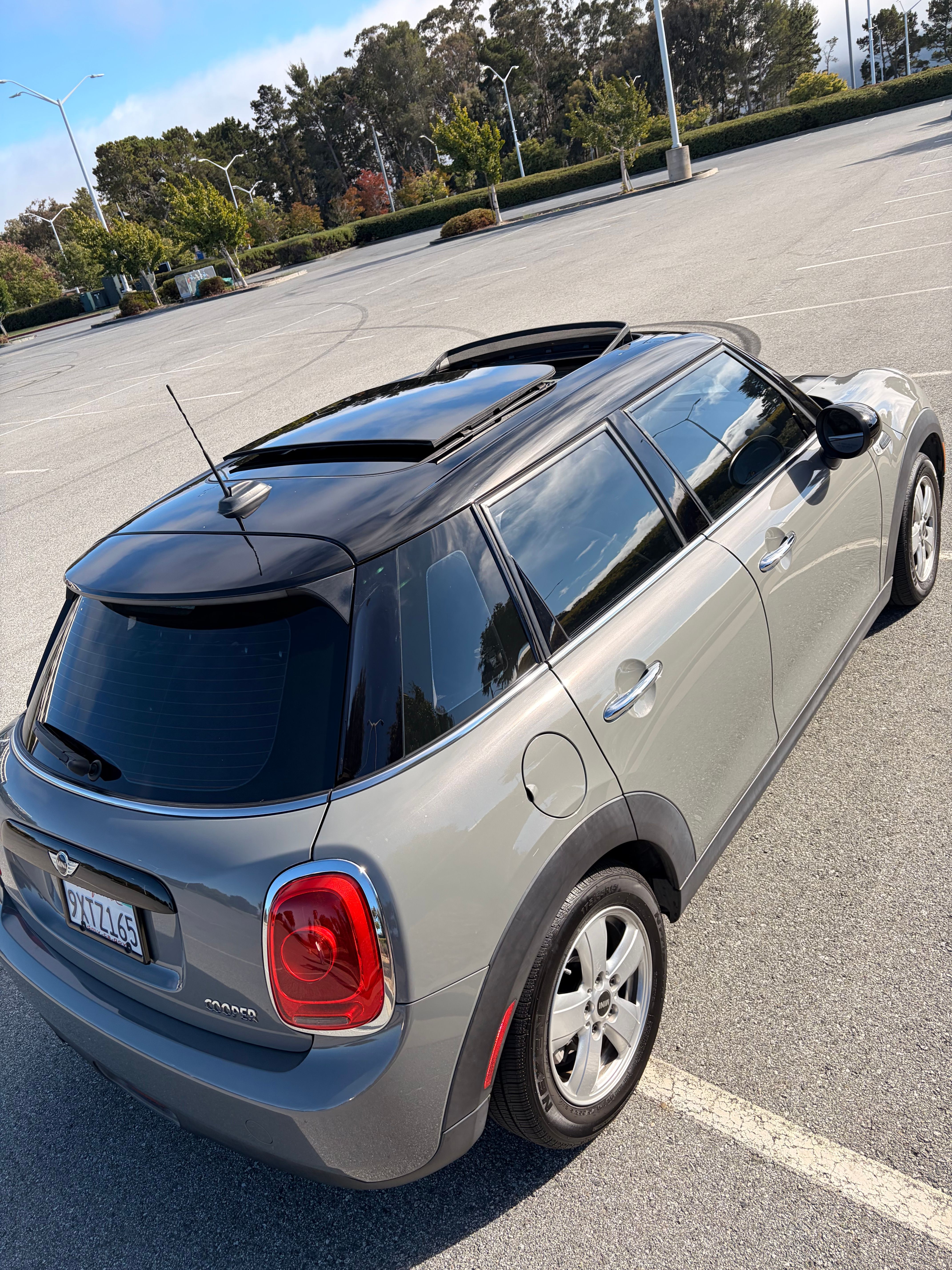 Used 2016 MINI Cooper 4-Door Hardtop FWD image 18