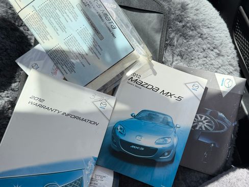 Used 2012 MAZDA MX-5 Miata Grand Touring w/ Premium Pkg RWD image 14