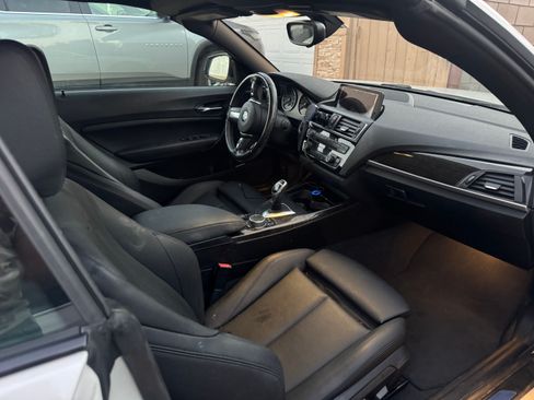 Used 2015 BMW M235i Convertible RWD image 22