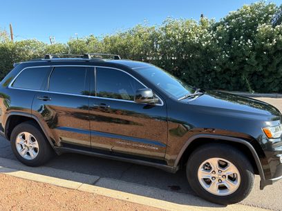 Used 2017 Jeep Grand Cherokee Laredo w/ Quick Order Package 2BE