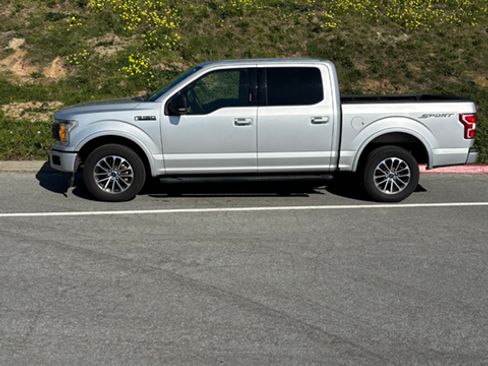 Used 2018 Ford F150 XLT w/ Equipment Group 302A Luxury image 10