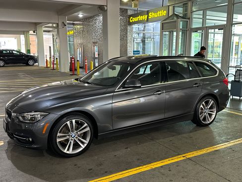 Used 2017 BMW 328d xDrive Wagon image 4