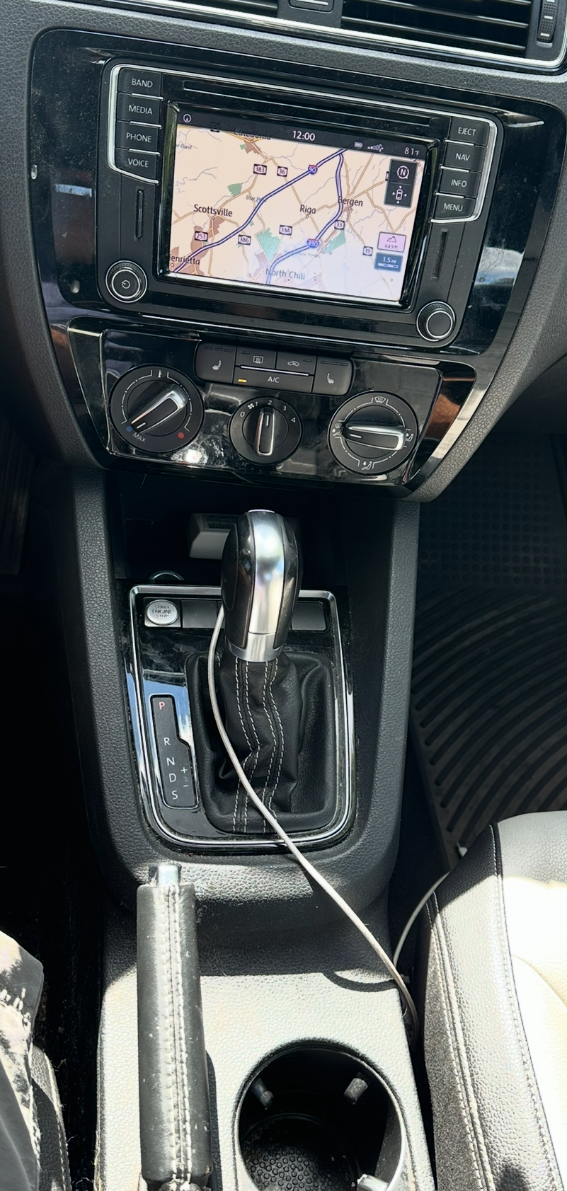 Used 2016 Volkswagen Jetta Sport w/ Lighting Package FWD image 11
