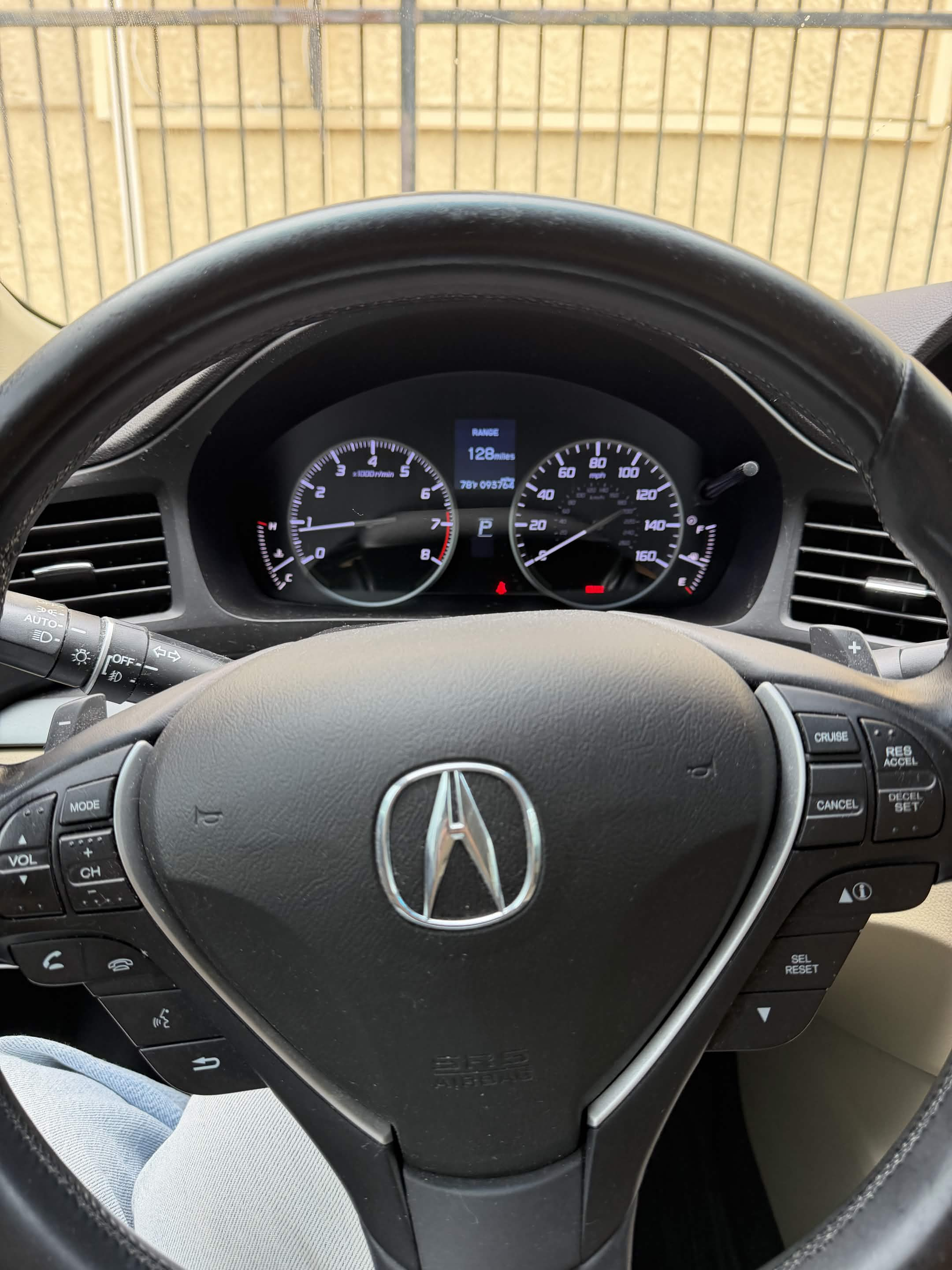 Used 2013 Acura ILX w/ Technology Package FWD image 12