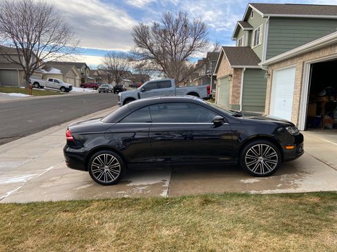 Used 2013 Volkswagen Eos FWD image 1