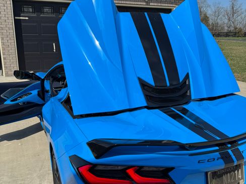 Used 2023 Chevrolet Corvette Stingray Premium Conv w/ Z51 Performance Package image 11