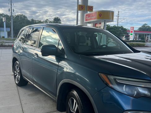 Used 2017 Honda Pilot EX-L image 2
