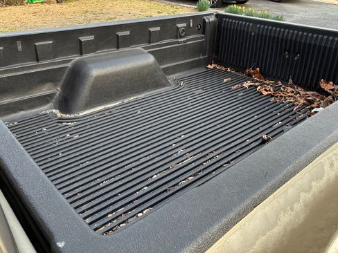 Used 2001 Chevrolet S10 Pickup LS w/ Preferred Equipment Group image 8