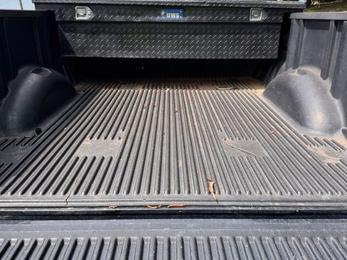 Used 2015 Ford F150 XLT w/ Equipment Group 301A Mid AWD/4WD image 11