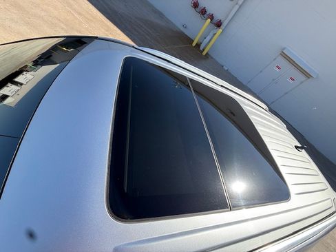 Used 2021 Ford Explorer Limited w/ Equipment Group 301A image 23