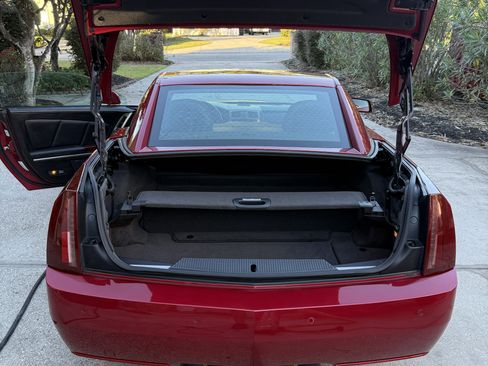 Used 2005 Cadillac XLR Convertible 2D image 31