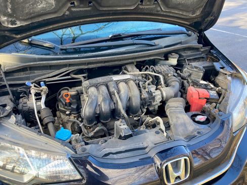 Used 2015 Honda Fit EX image 16