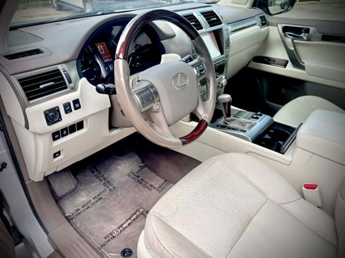 Used 2016 Lexus GX 460 w/ Premium Package AWD/4WD image 13