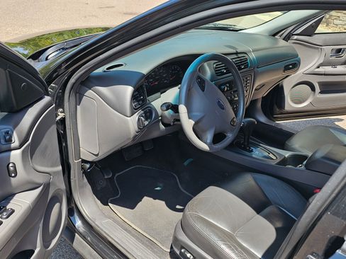 Used 2002 Ford Taurus SEL FWD image 16