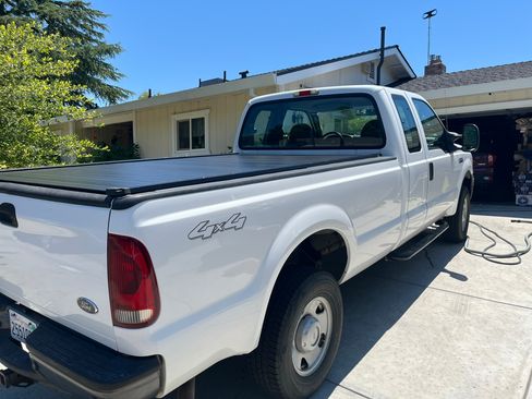 Used 2005 Ford F250 XL AWD/4WD image 5