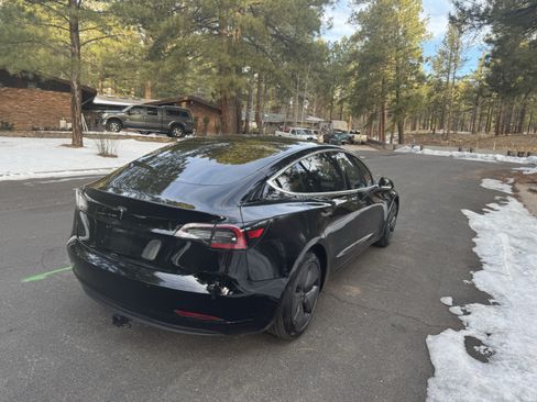 Used 2019 Tesla Model 3 Standard Range Plus image 8