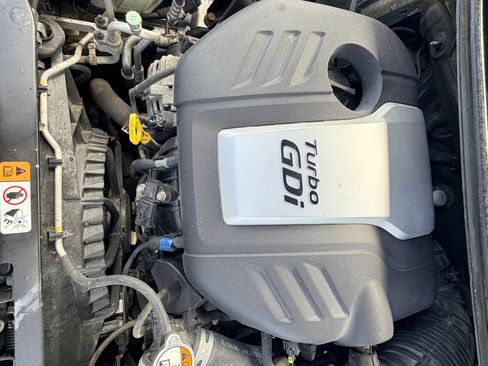 Used 2015 Kia Forte Koup SX w/ SX Premium Package image 16