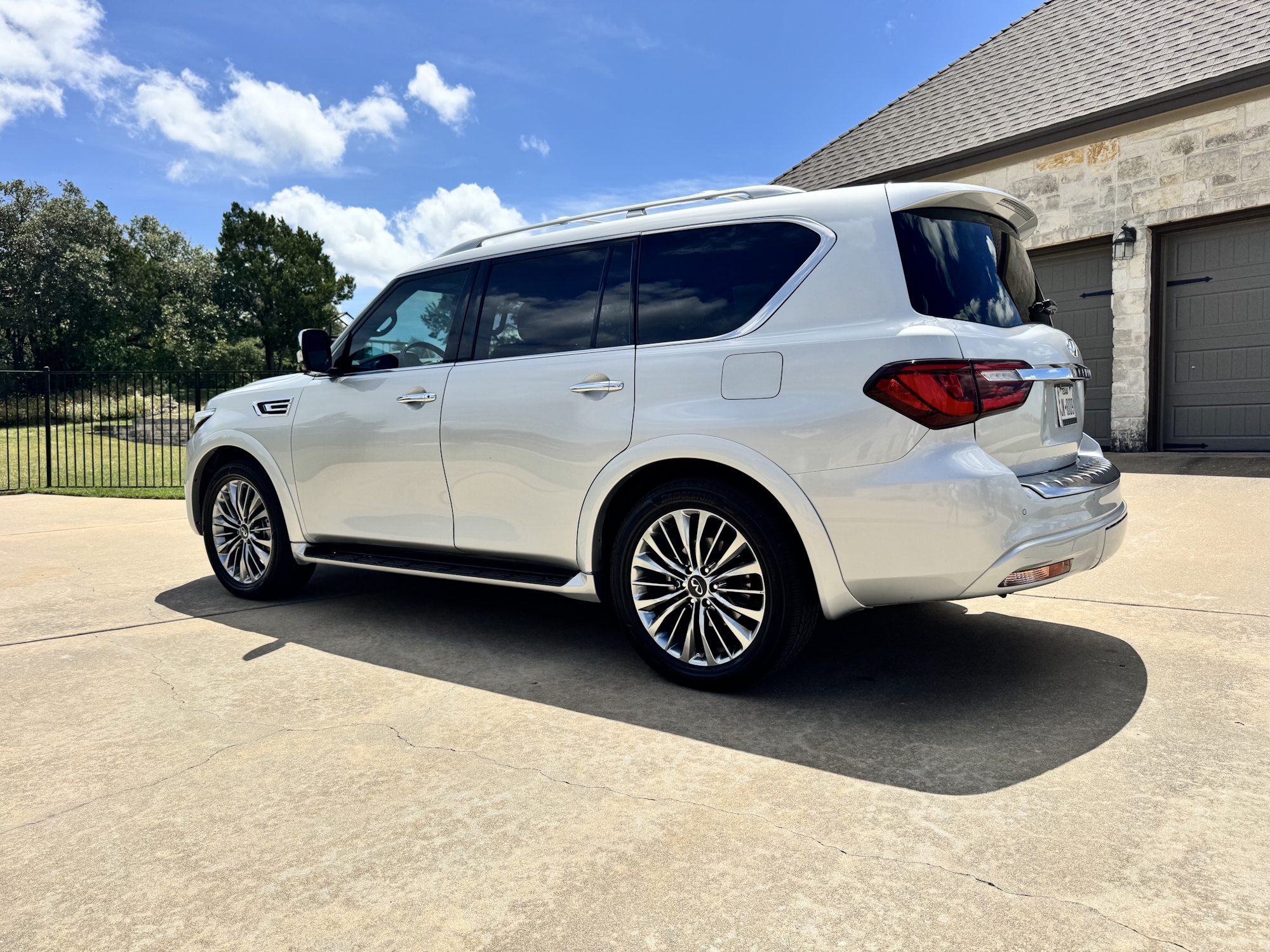 Used 2021 INFINITI QX80 Sensory w/ Cargo Package RWD image 5