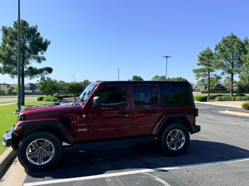 Used 2021 Jeep Wrangler Unlimited Sahara w/ Safety Group AWD/4WD image 6