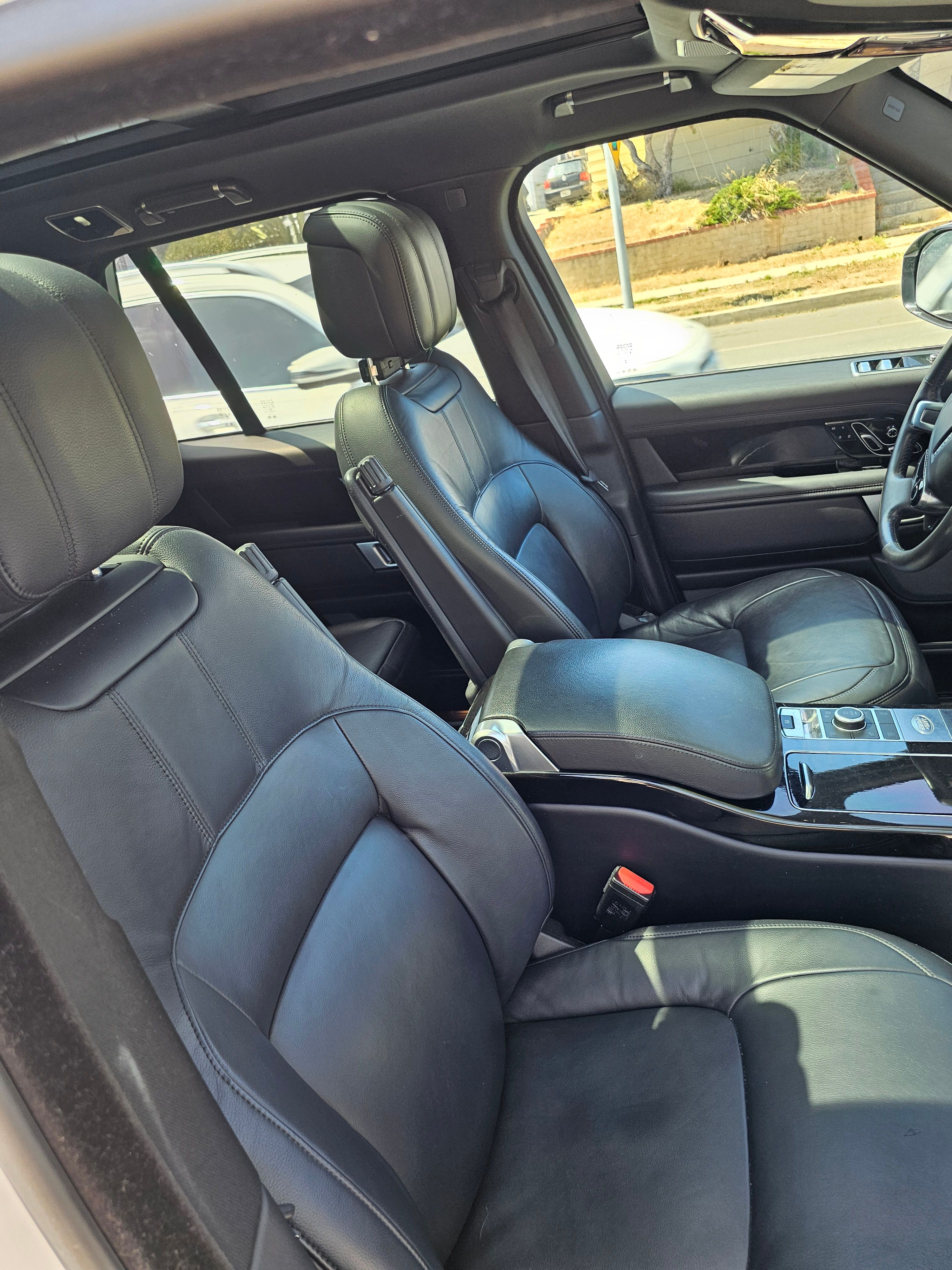 Used 2020 Land Rover Range Rover AWD/4WD image 9