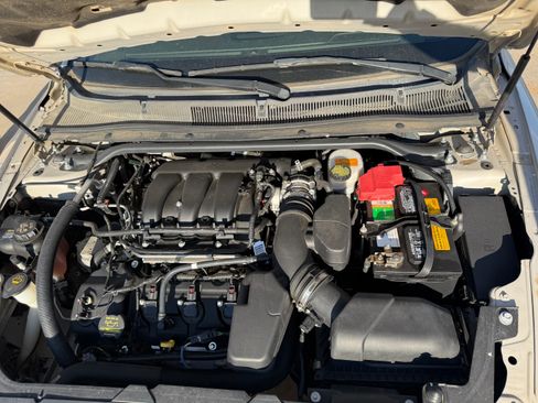 Used 2013 Ford Taurus Limited image 13