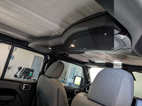 Used 2026 Jeep Wrangler Unlimited Sport image 27