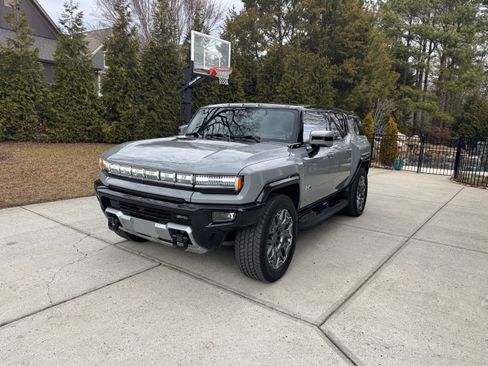Used 2025 GMC Hummer EV 3X image 10