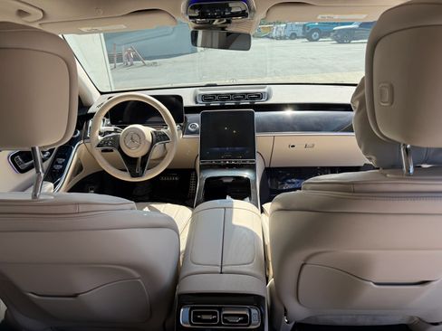 Used 2022 Mercedes-Benz S 500 4MATIC image 1
