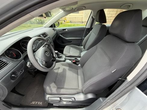 Used 2016 Volkswagen Jetta S FWD image 9