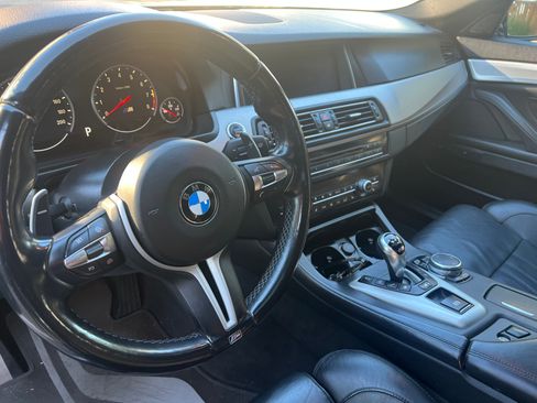 Used 2015 BMW M5 image 9