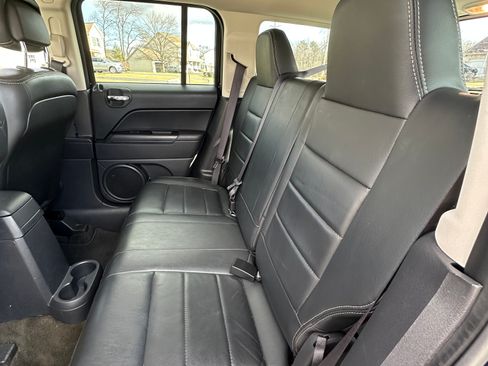 Used 2017 Jeep Patriot High Altitude image 6