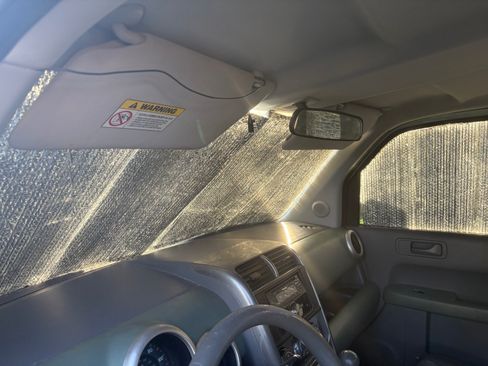 Used 2004 Honda Element LX image 18