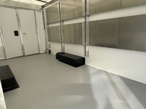 Used 2021 Ford E-350 and Econoline 350 Super Duty w/ Power Windows & Locks Group image 8