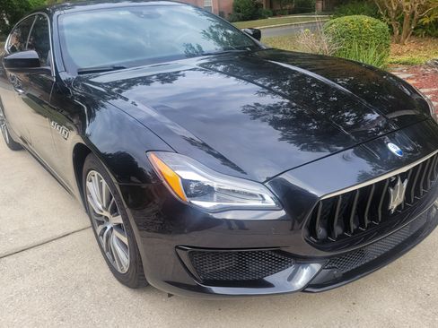 Used 2022 Maserati Quattroporte Modena image 4