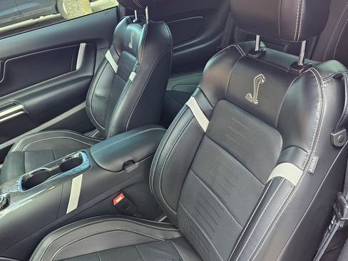 Used 2021 Ford Mustang Shelby GT500 w/ Carbon Fiber Handling Package image 25