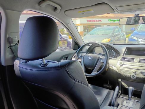 Used 2011 Honda Accord SE image 12