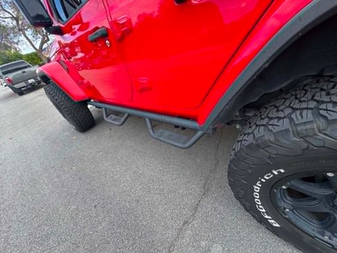 Used 2018 Jeep Wrangler Unlimited Rubicon AWD/4WD image 8