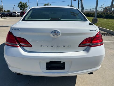Used 2005 Toyota Avalon Limited image 5