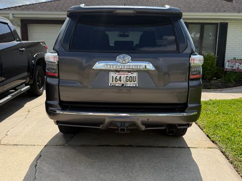 Used 2019 Toyota 4Runner Limited AWD/4WD image 5