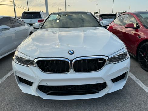 Used 2018 BMW M5 w/ Executive Package image 2
