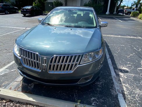 Used 2012 Lincoln MKZ FWD image 5