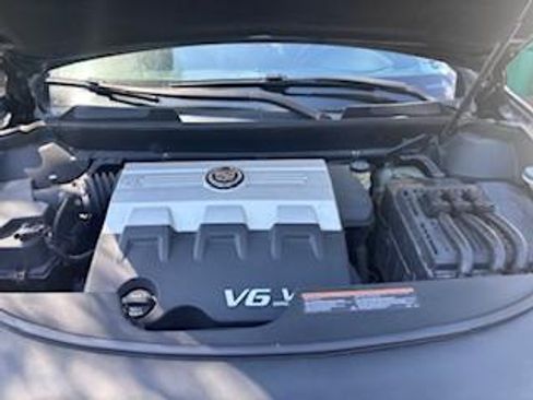 Used 2010 Cadillac SRX Luxury image 6