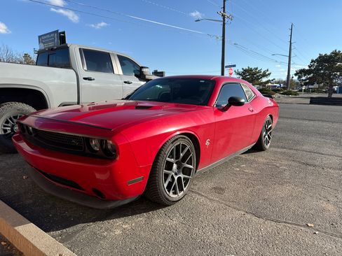 Used 2011 Dodge Challenger R/T image 2
