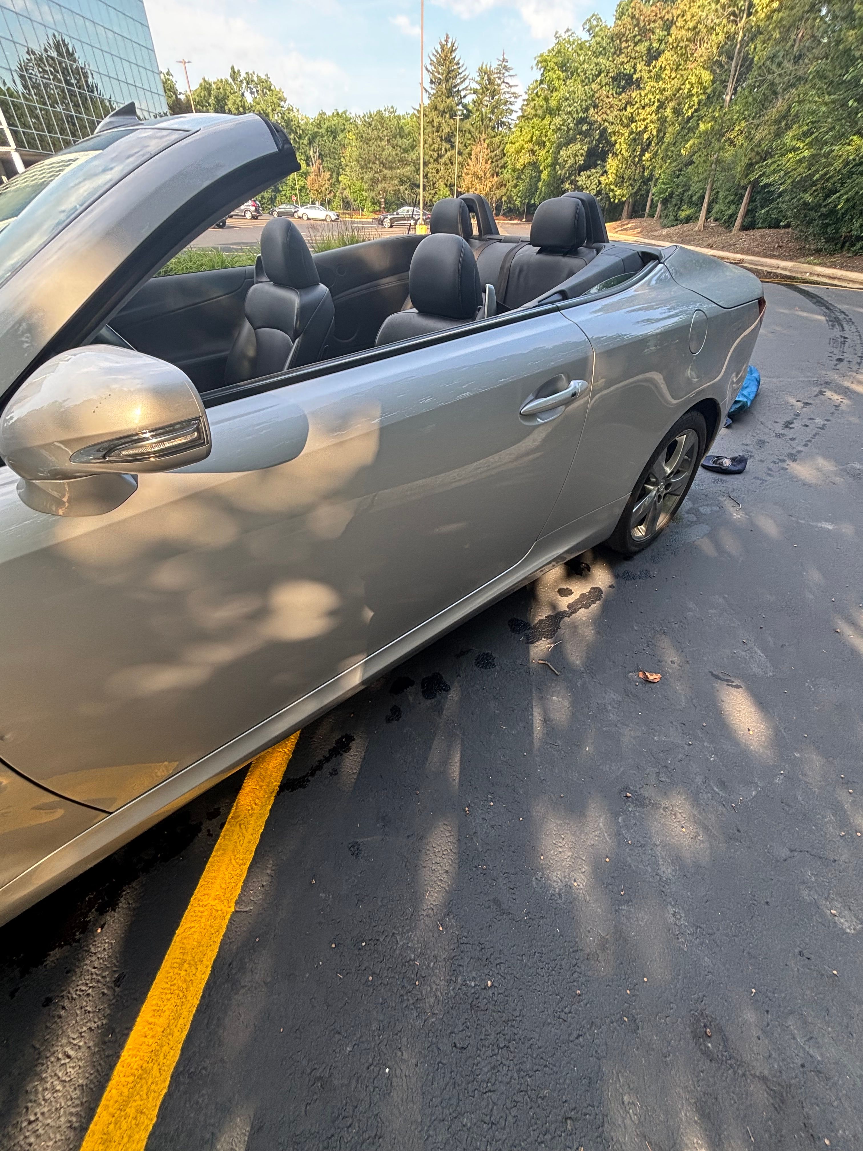 Used 2011 Lexus IS 250C w/ Luxury Pkg RWD image 13
