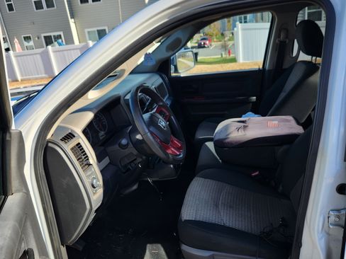 Used 2012 RAM 1500 Express image 10