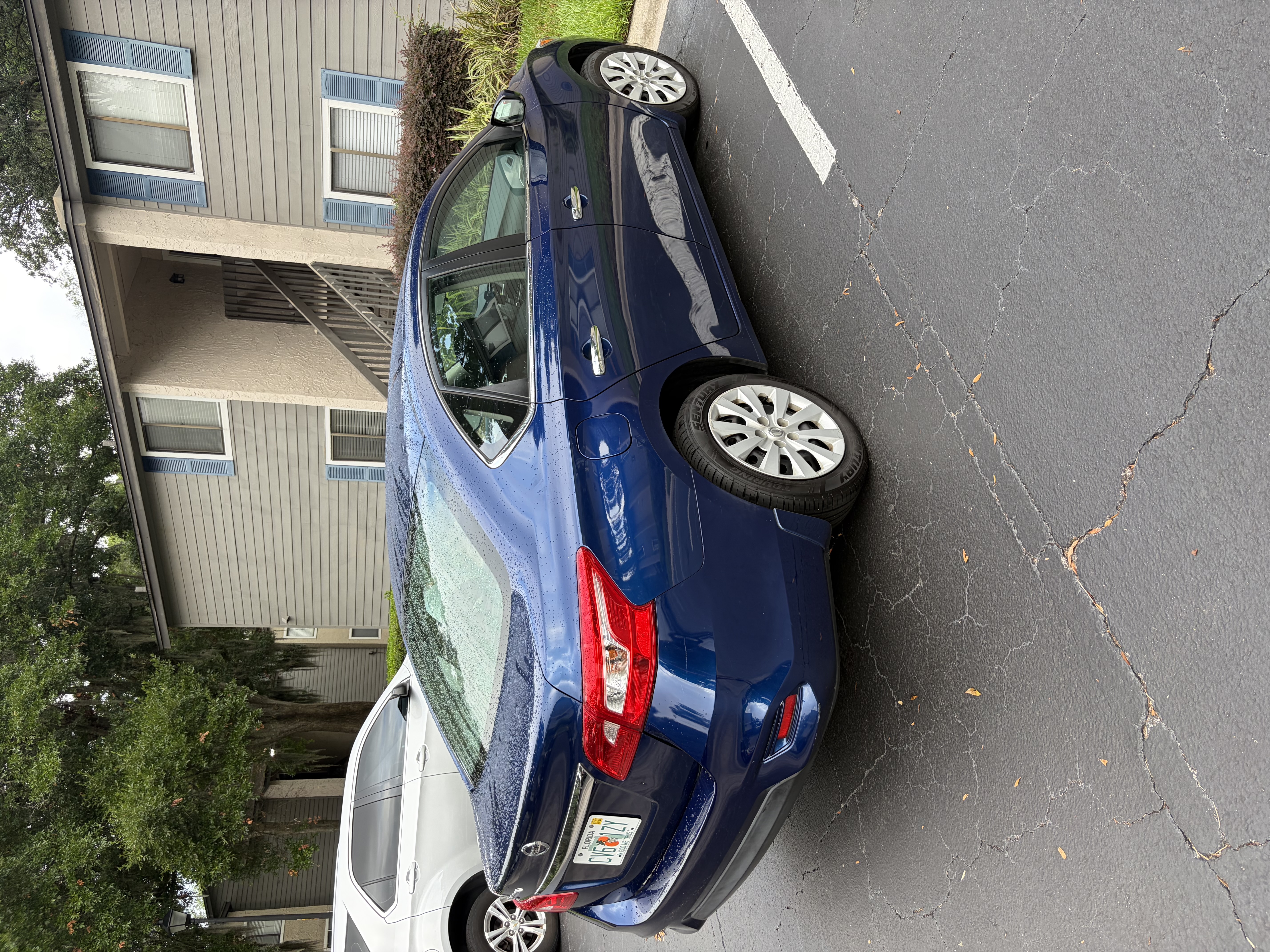 Used 2017 Nissan Sentra S FWD image 2