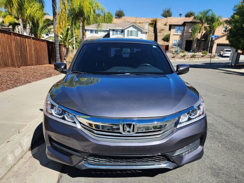 Used 2017 Honda Accord Sport image 28